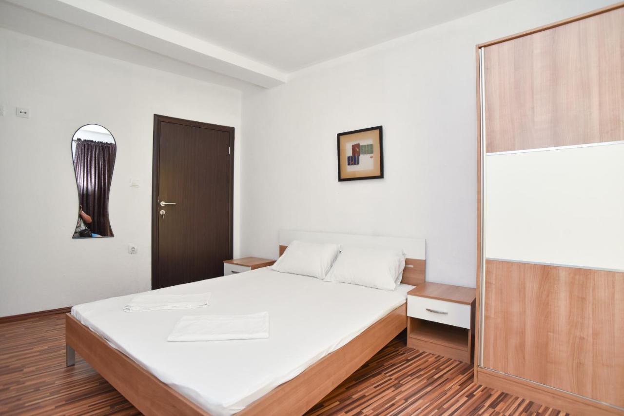 Apartments Bjelanovic Budva Bagian luar foto