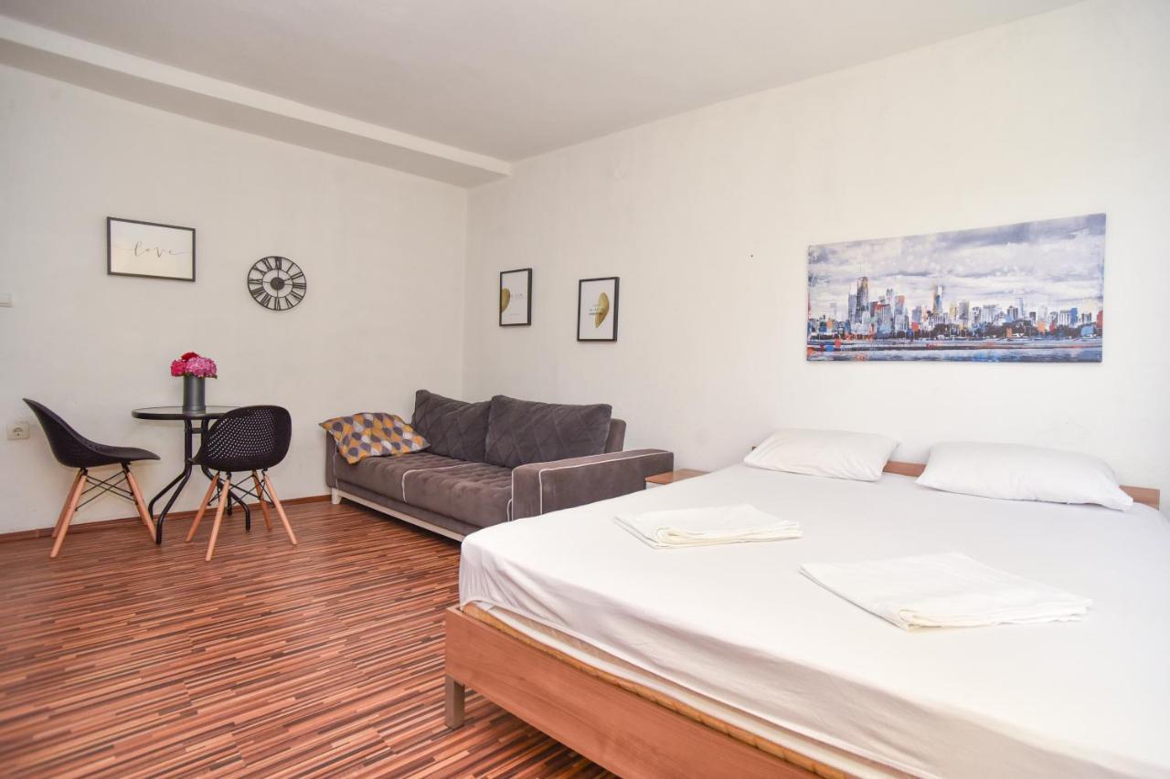 Apartments Bjelanovic Budva Bagian luar foto