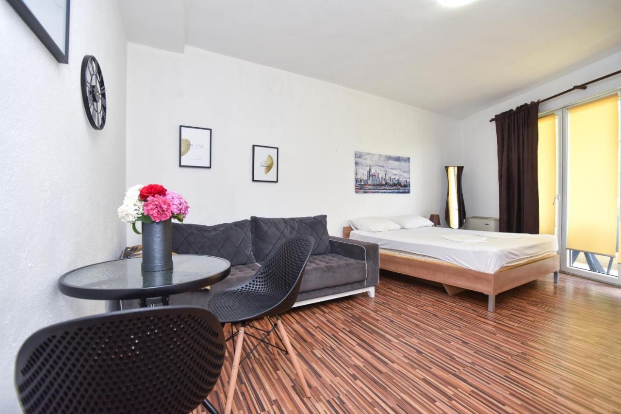 Apartments Bjelanovic Budva Bagian luar foto