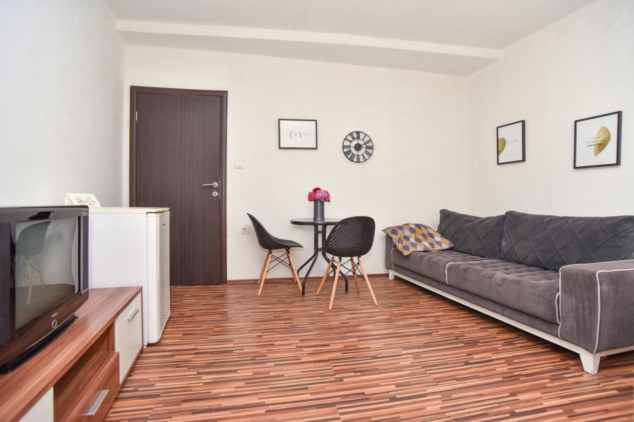 Apartments Bjelanovic Budva Bagian luar foto