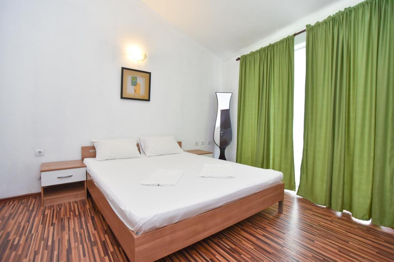 Apartments Bjelanovic Budva Bagian luar foto