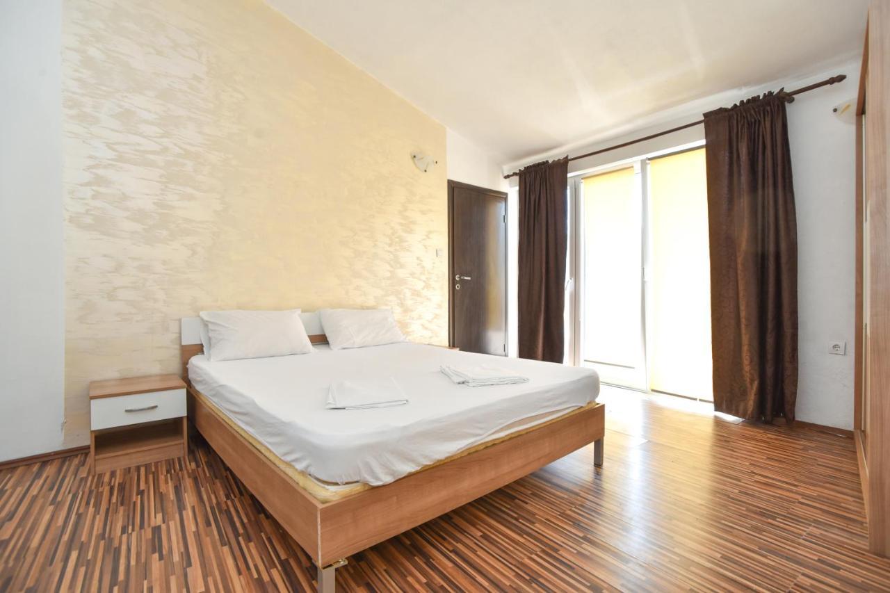 Apartments Bjelanovic Budva Bagian luar foto