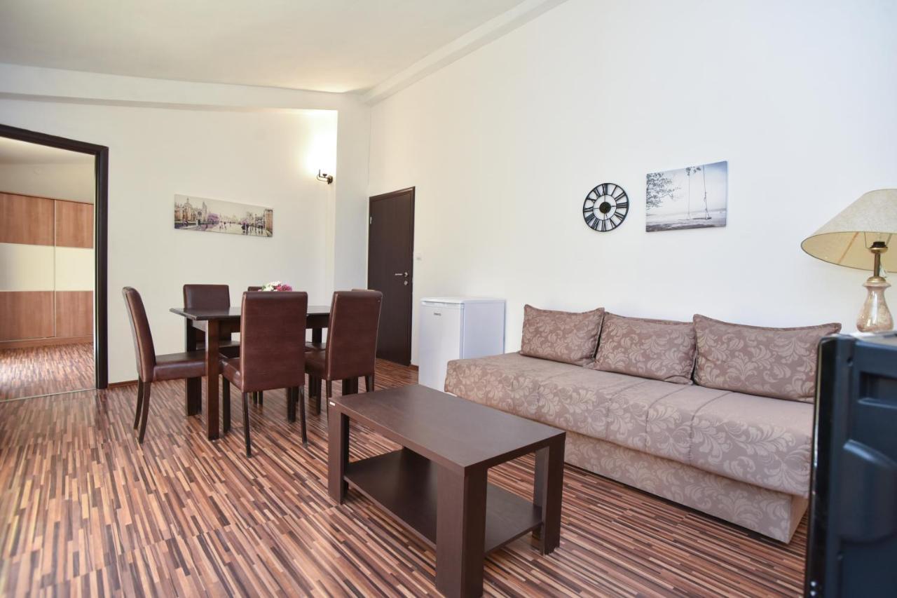 Apartments Bjelanovic Budva Bagian luar foto